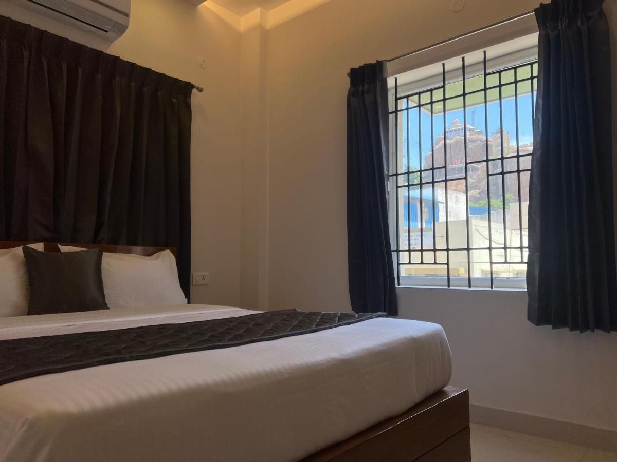 Le Hotel Host Tiruchirappalli Kültér fotó