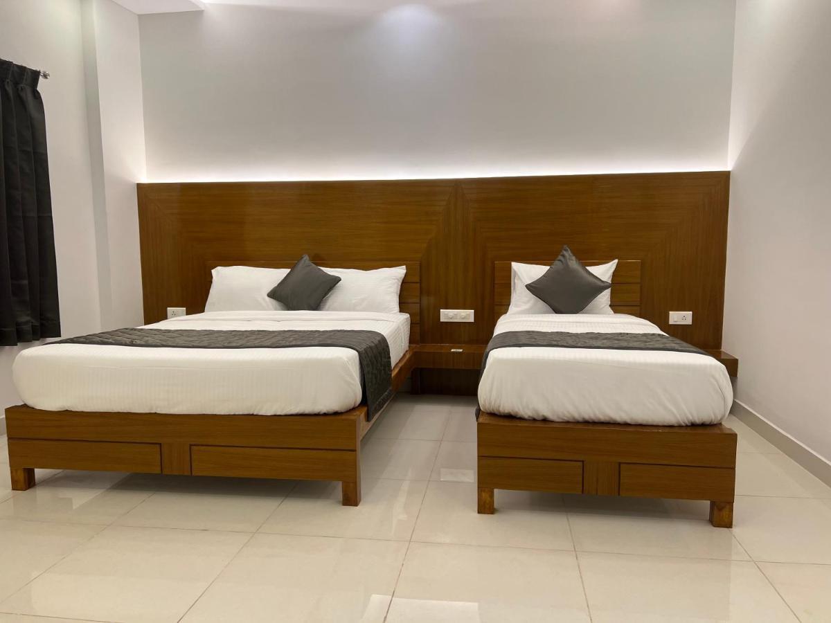 Le Hotel Host Tiruchirappalli Kültér fotó