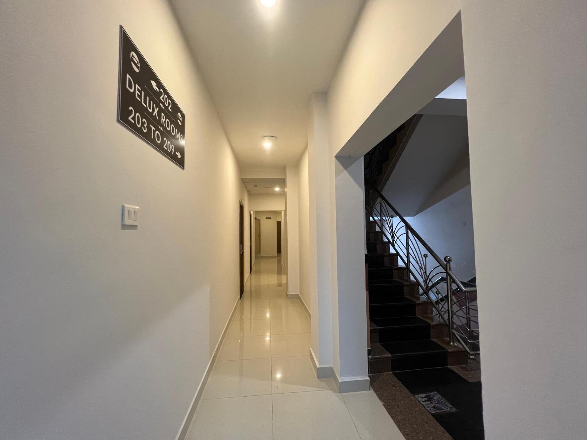 Le Hotel Host Tiruchirappalli Kültér fotó