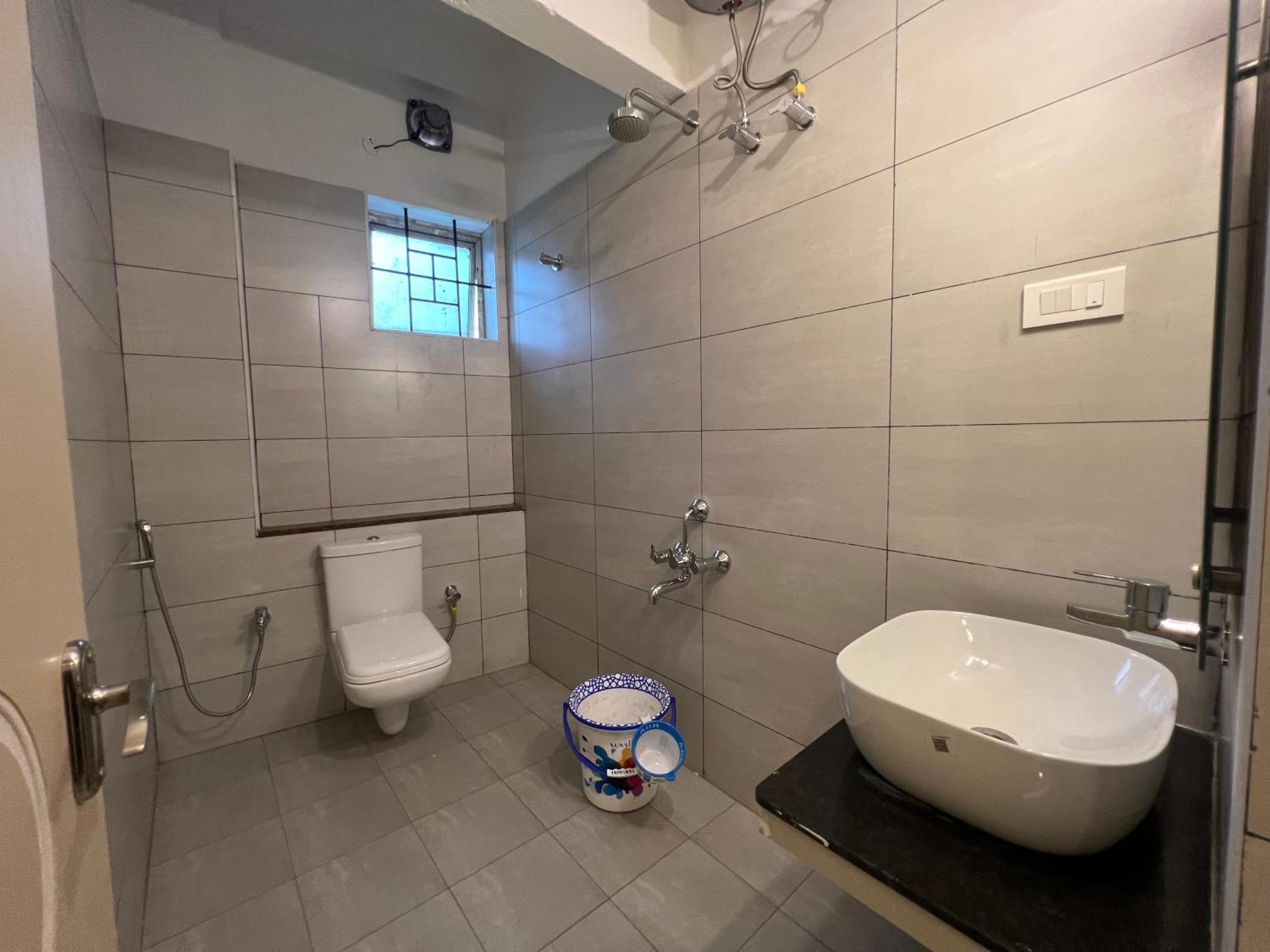Le Hotel Host Tiruchirappalli Kültér fotó