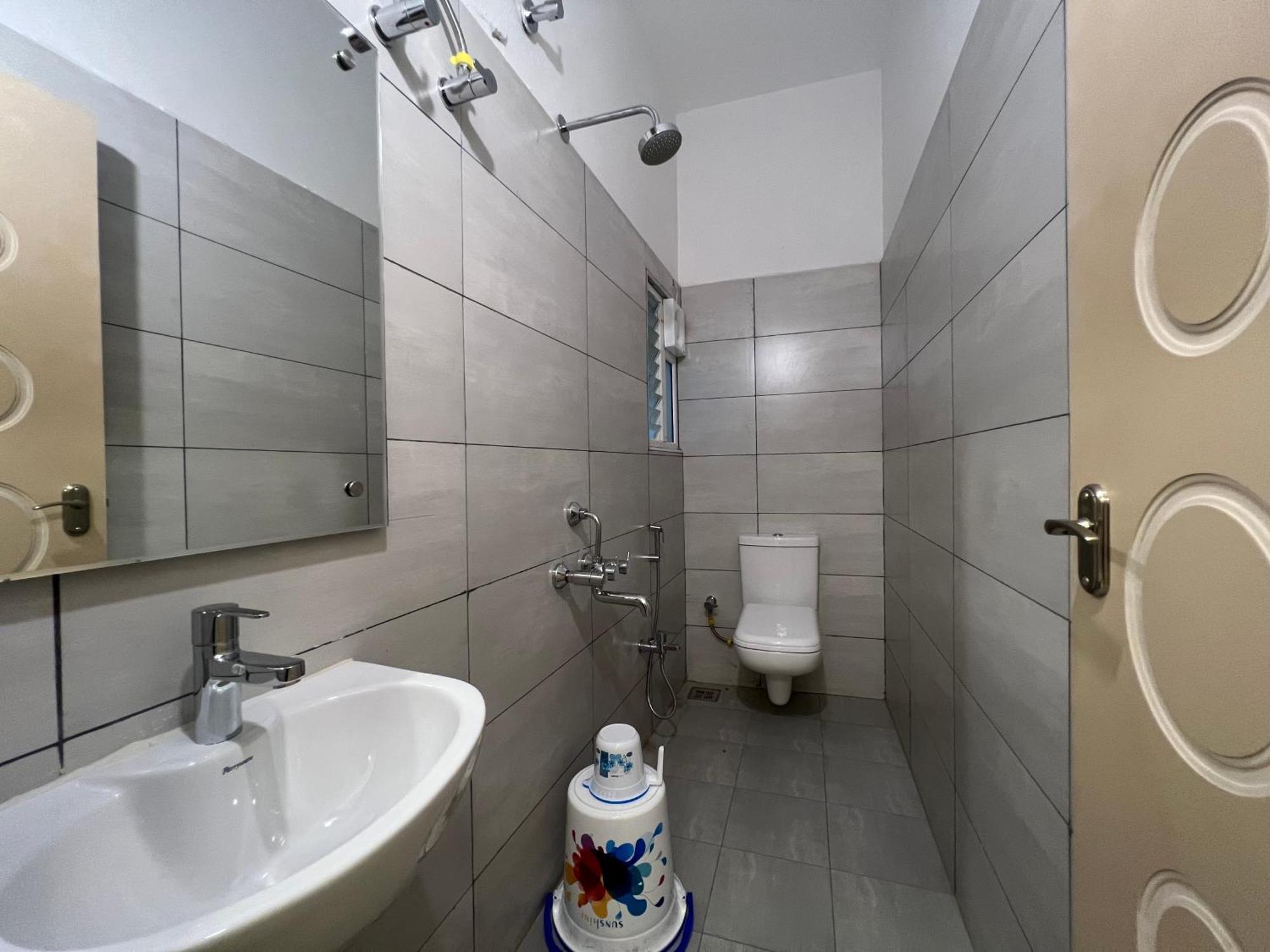 Le Hotel Host Tiruchirappalli Kültér fotó